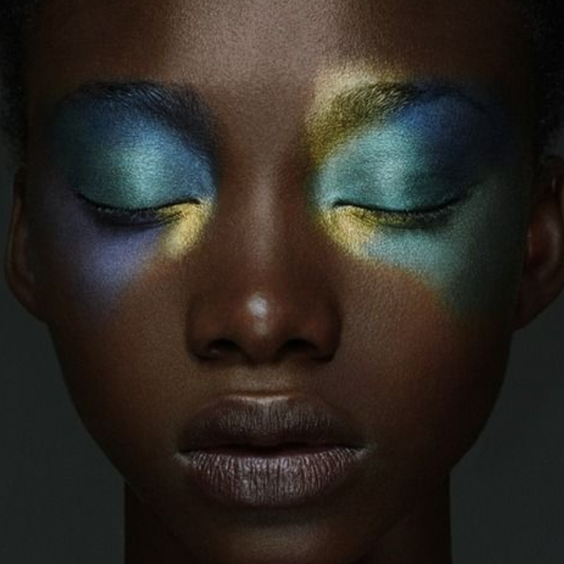 Maquiagem copa do mundo - brilho metálico colorido